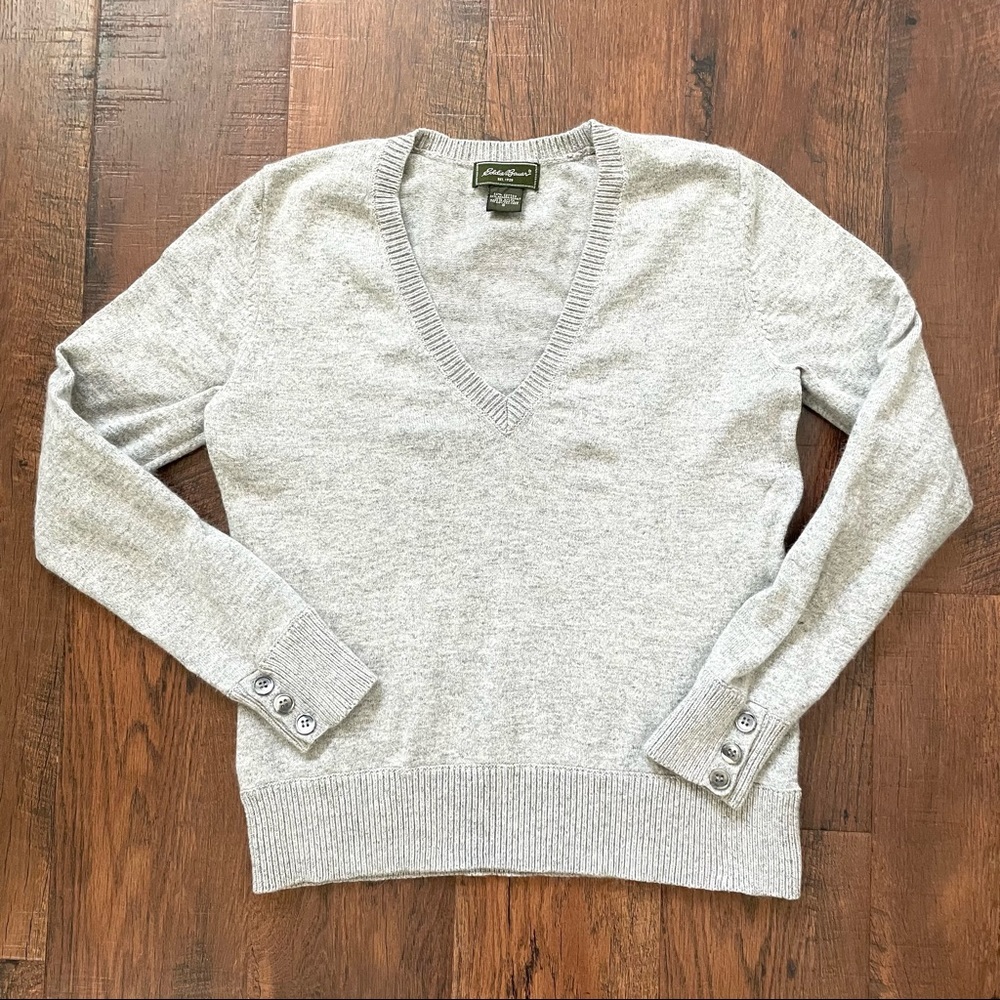EDDIE BAUER grey V neck pullover sweater, size S